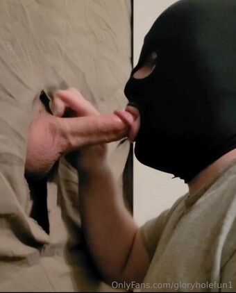 gloryholefun1
