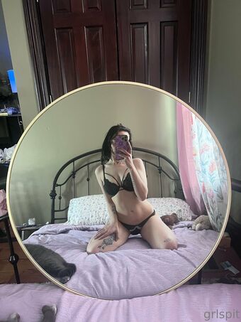 grlspit