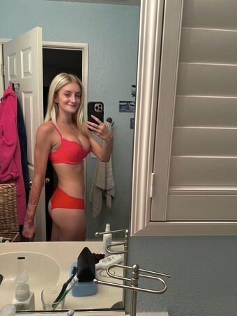 Hailey Sinclair Nagie Wycieki OnlyFans Zdjęcie 4