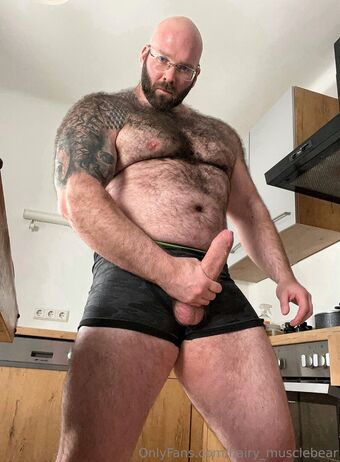 hairy_musclebear