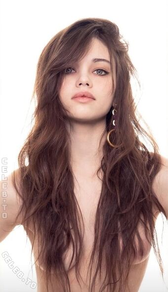 India Eisley Nagie Wycieki OnlyFans Zdjęcie 109