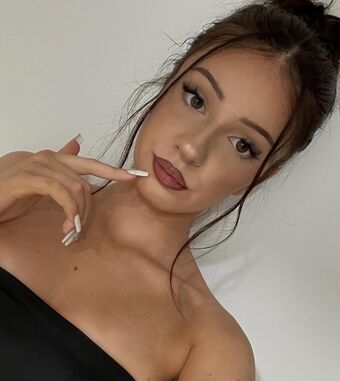 iuliascs Nagie Wycieki OnlyFans Zdjęcie 6