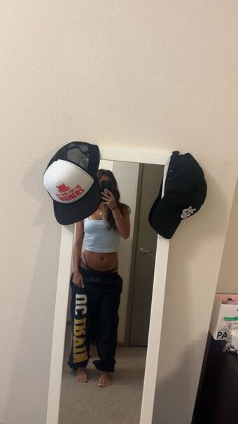 Jasmine Yi