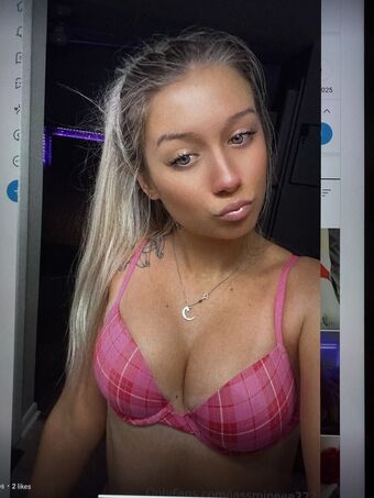 Jassmineee222