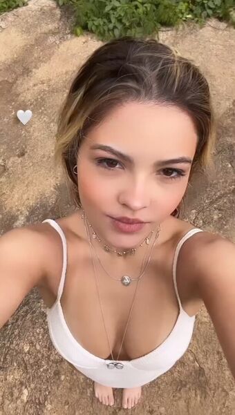 Julia Gomes