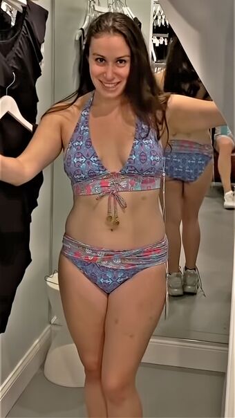 Julia Goolia