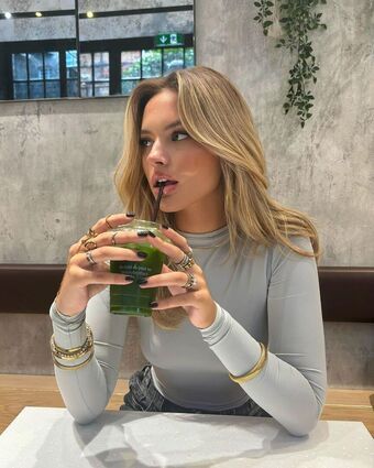 Julia Van Hest
