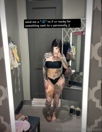 Juneeberri Nagie Wycieki OnlyFans Zdjęcie 11