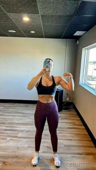 kelceburrow Nagie Wycieki OnlyFans Zdjęcie 7