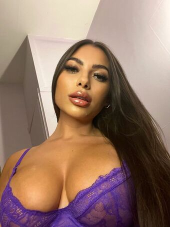 kenza01