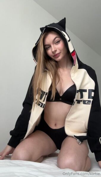 Kortie Nagie Wycieki OnlyFans Zdjęcie 44