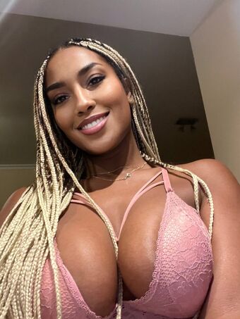 Lailasantiago Nagie Wycieki OnlyFans Zdjęcie 8