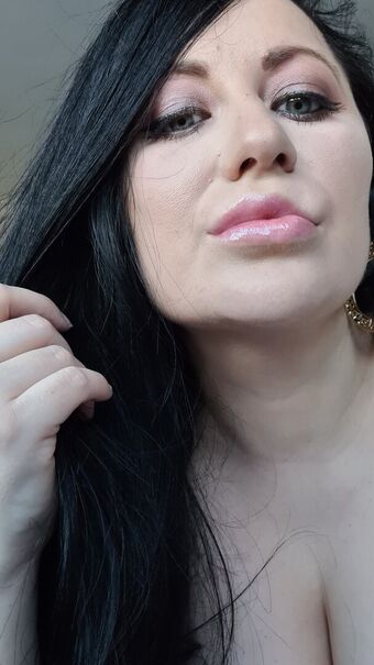 larajadedeene