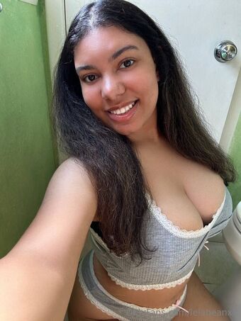 lelabeanxx