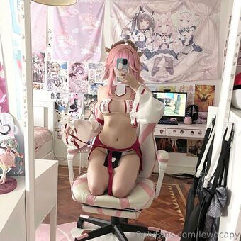 lewdcapy