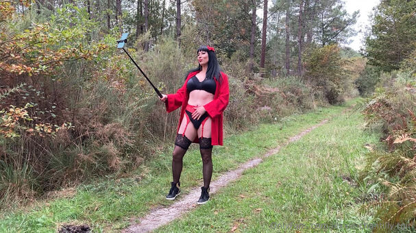 lexxie-chantilly-tgirl