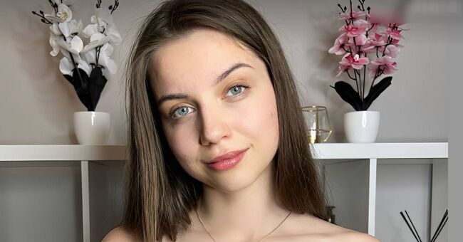 Lilli Ann Nagie Wycieki OnlyFans Zdjęcie 1