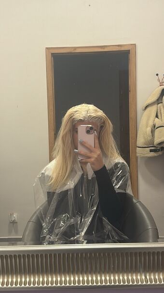 littletinyblonde