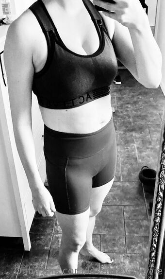 lovablevalkyrie Nagie Wycieki OnlyFans Zdjęcie 1