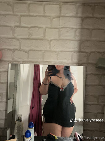 Luvelyrose