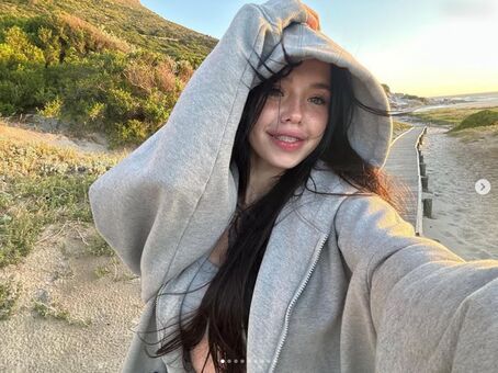 lyna_com2000