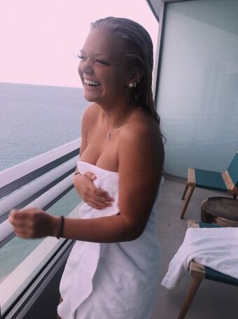 Madison Park Nagie Wycieki OnlyFans Zdjęcie 37