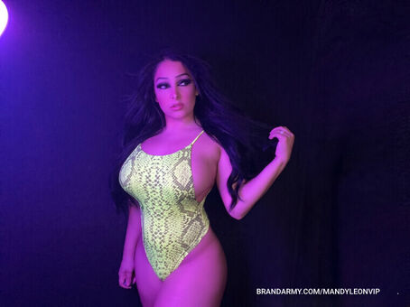 Mandy Leon