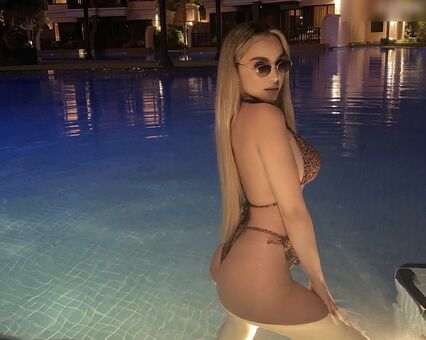 Maya berovic Nagie Wycieki OnlyFans Zdjęcie 7