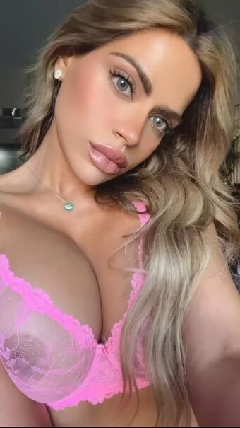 Mehreen Nagie Wycieki OnlyFans Zdjęcie 1