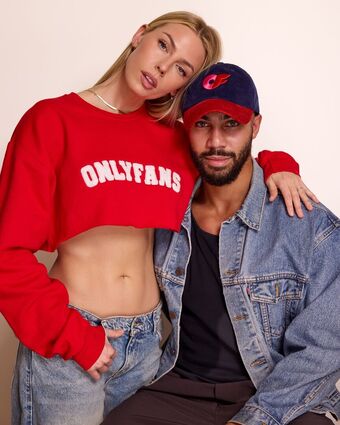 merch Nagie Wycieki OnlyFans Zdjęcie 13