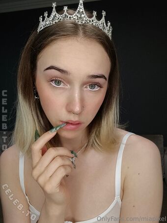 Mia Pixel Nagie Wycieki OnlyFans Zdjęcie 10