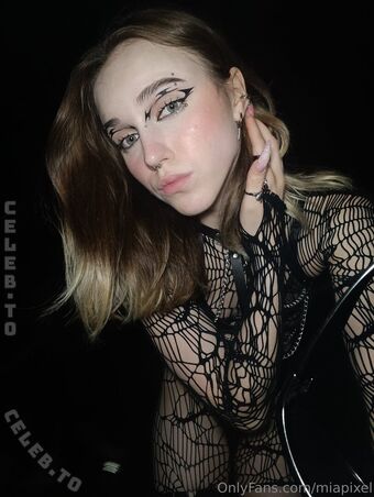 Mia Pixel Nagie Wycieki OnlyFans Zdjęcie 13