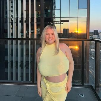 Mikaela Nagie Wycieki OnlyFans Zdjęcie 35