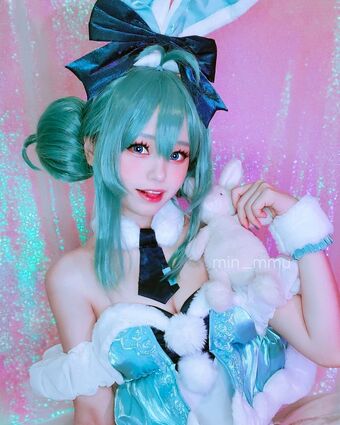 min_cosplay