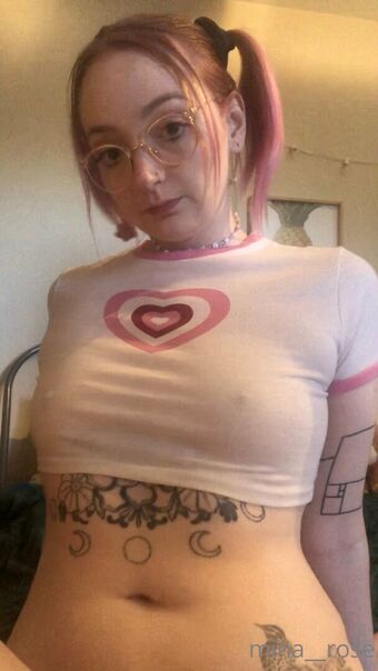 mina__rose
