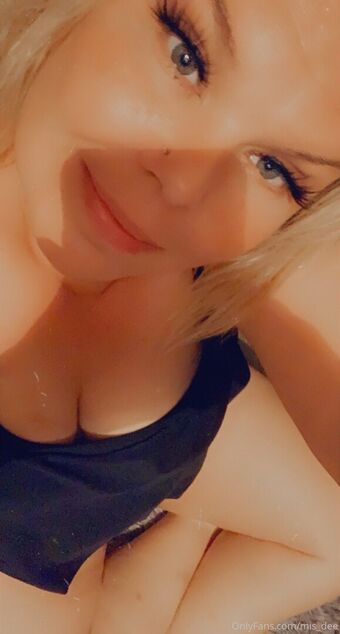 mis_dee Nagie Wycieki OnlyFans Zdjęcie 4
