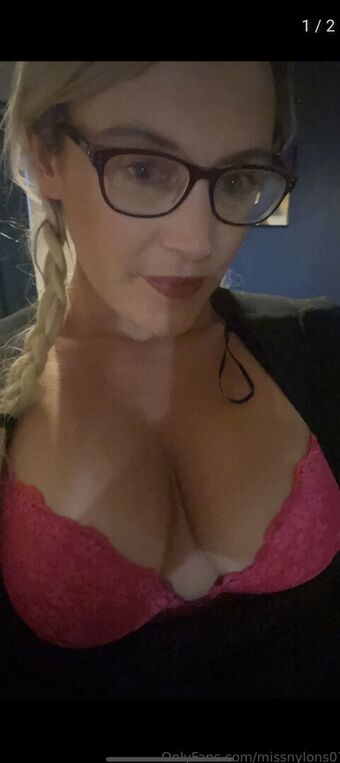 Missnylons07