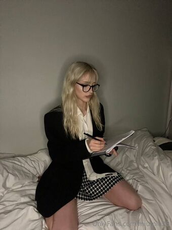 miumiu28