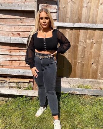 Molly OS Nagie Wycieki OnlyFans Zdjęcie 7
