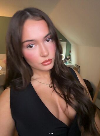 Monicaluves