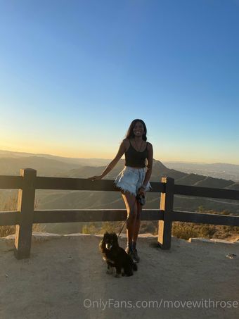 movewithrose Nagie Wycieki OnlyFans Zdjęcie 2