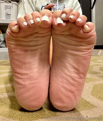 naughtybarefoot