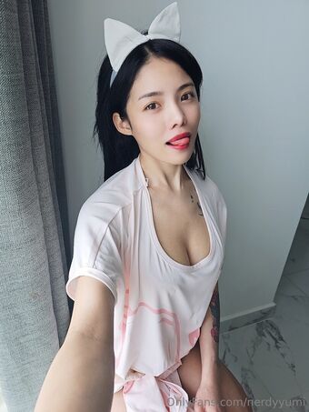 nerdyyumi