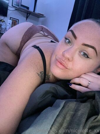 nicolette_xx