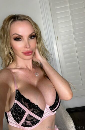 nikkibenz