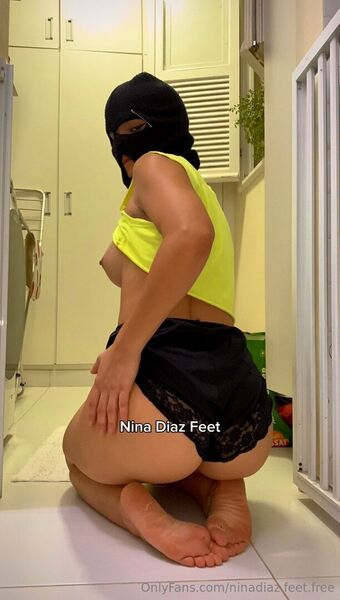 ninadiaz.feet.free