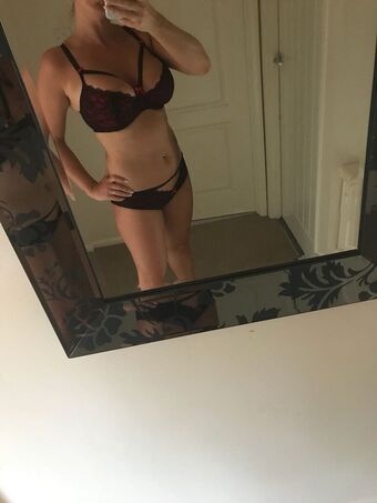 Nipsstrips Nagie Wycieki OnlyFans Zdjęcie 12
