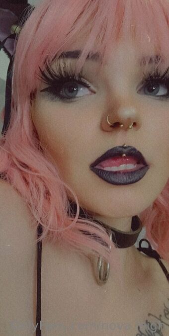 nova.leigh