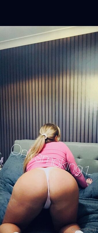 onlysmoking1 Nagie Wycieki OnlyFans Zdjęcie 5