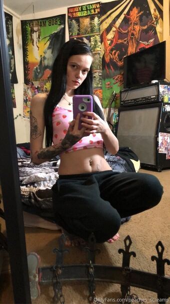 peacheyscreams
